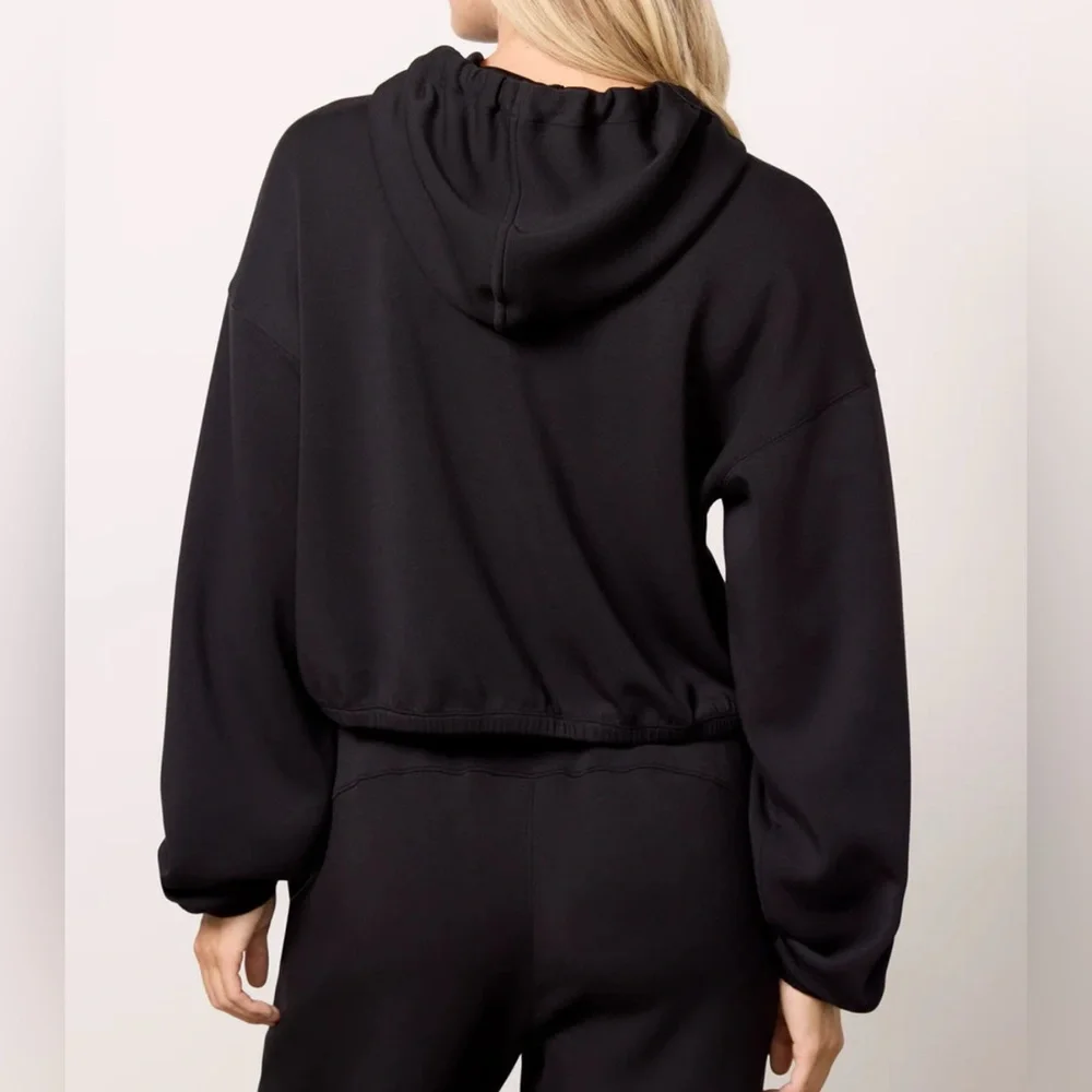 SPANX AirEssentials Crop Hoodie Size Medium Like New - Picture 2 of 9